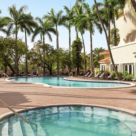 Embassy Suites By Hilton Miami International Airport Miami Springs Exterior photo