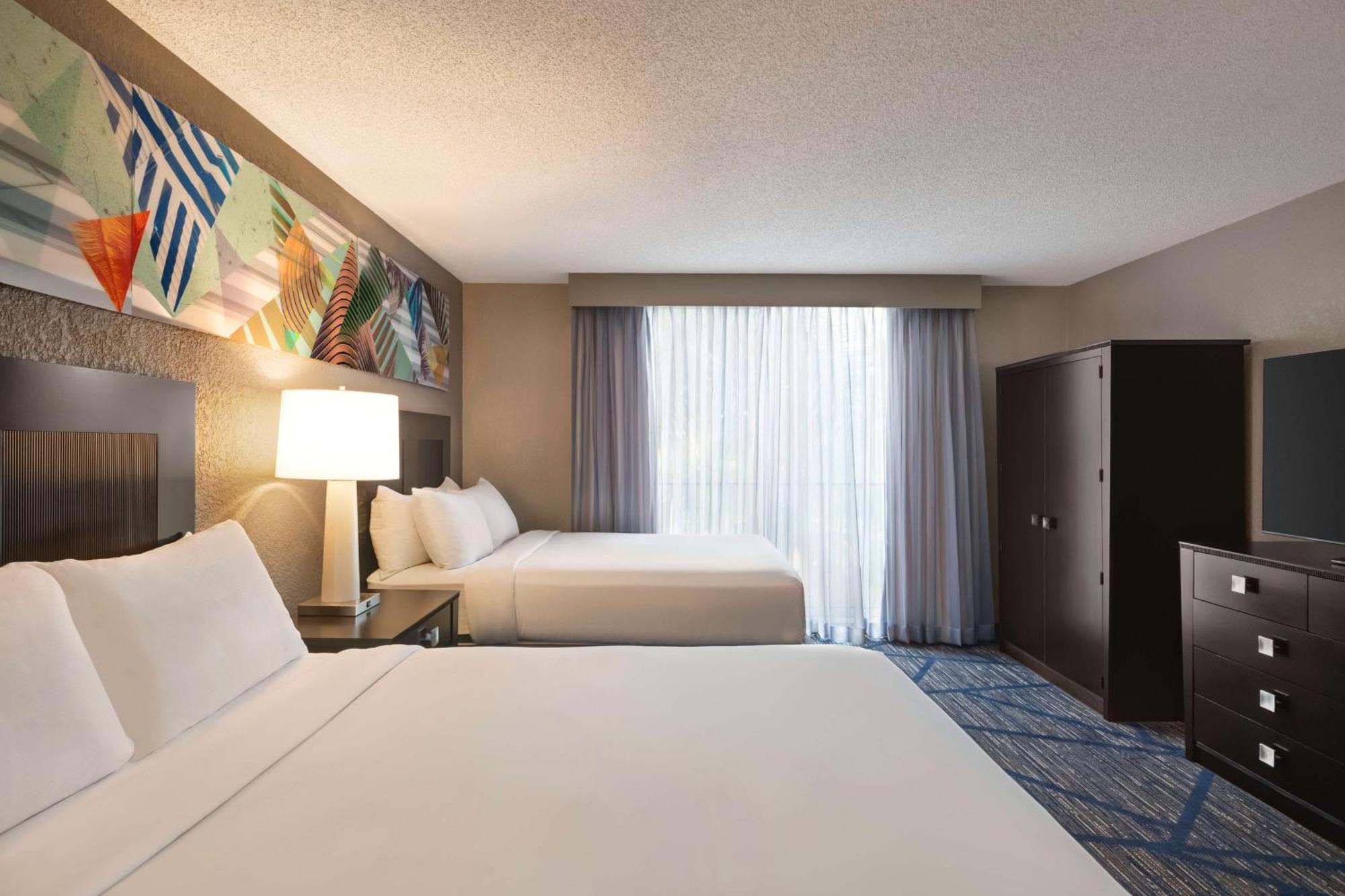Embassy Suites By Hilton Miami International Airport Miami Springs Exterior photo
