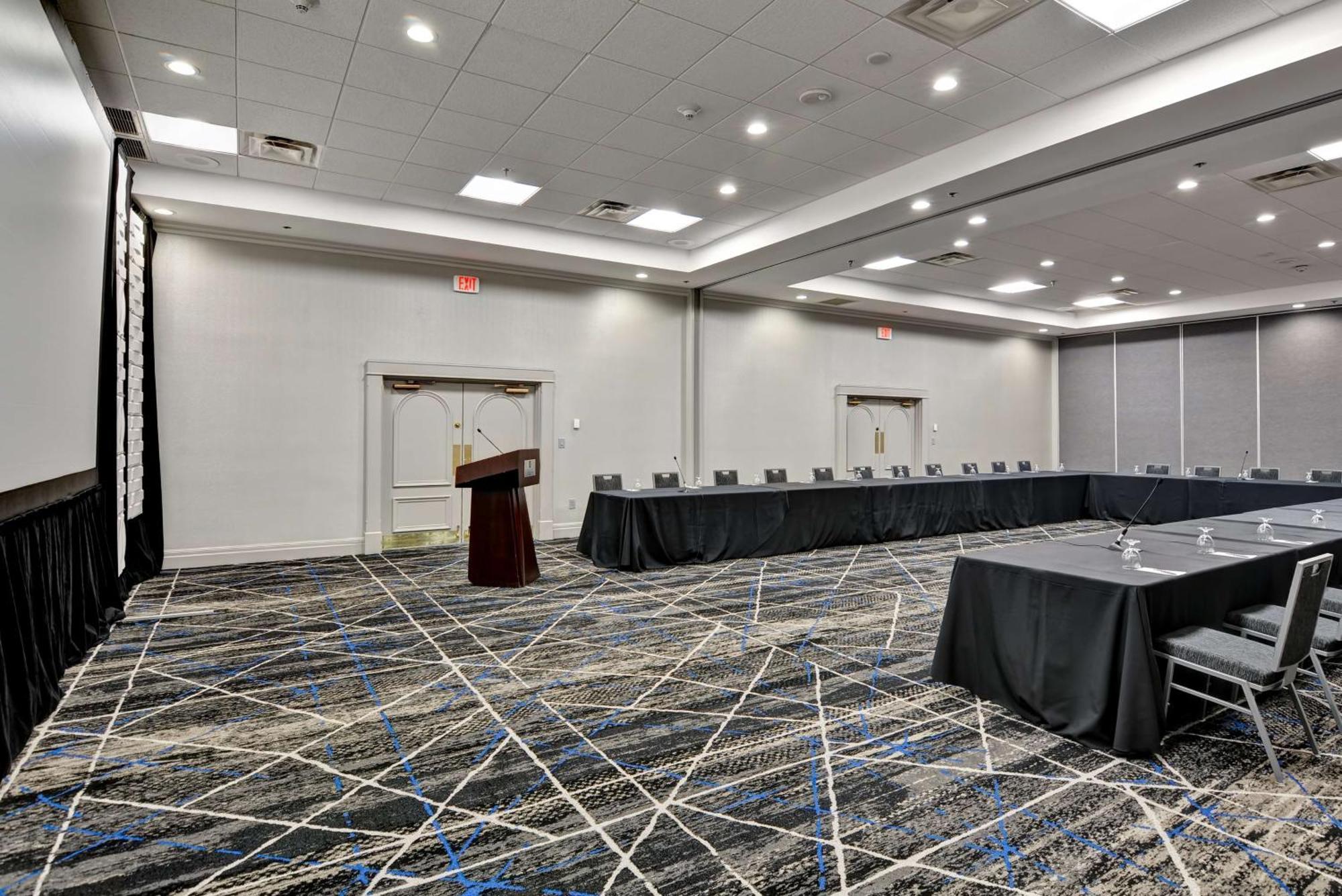 Embassy Suites By Hilton Miami International Airport Miami Springs Exterior photo