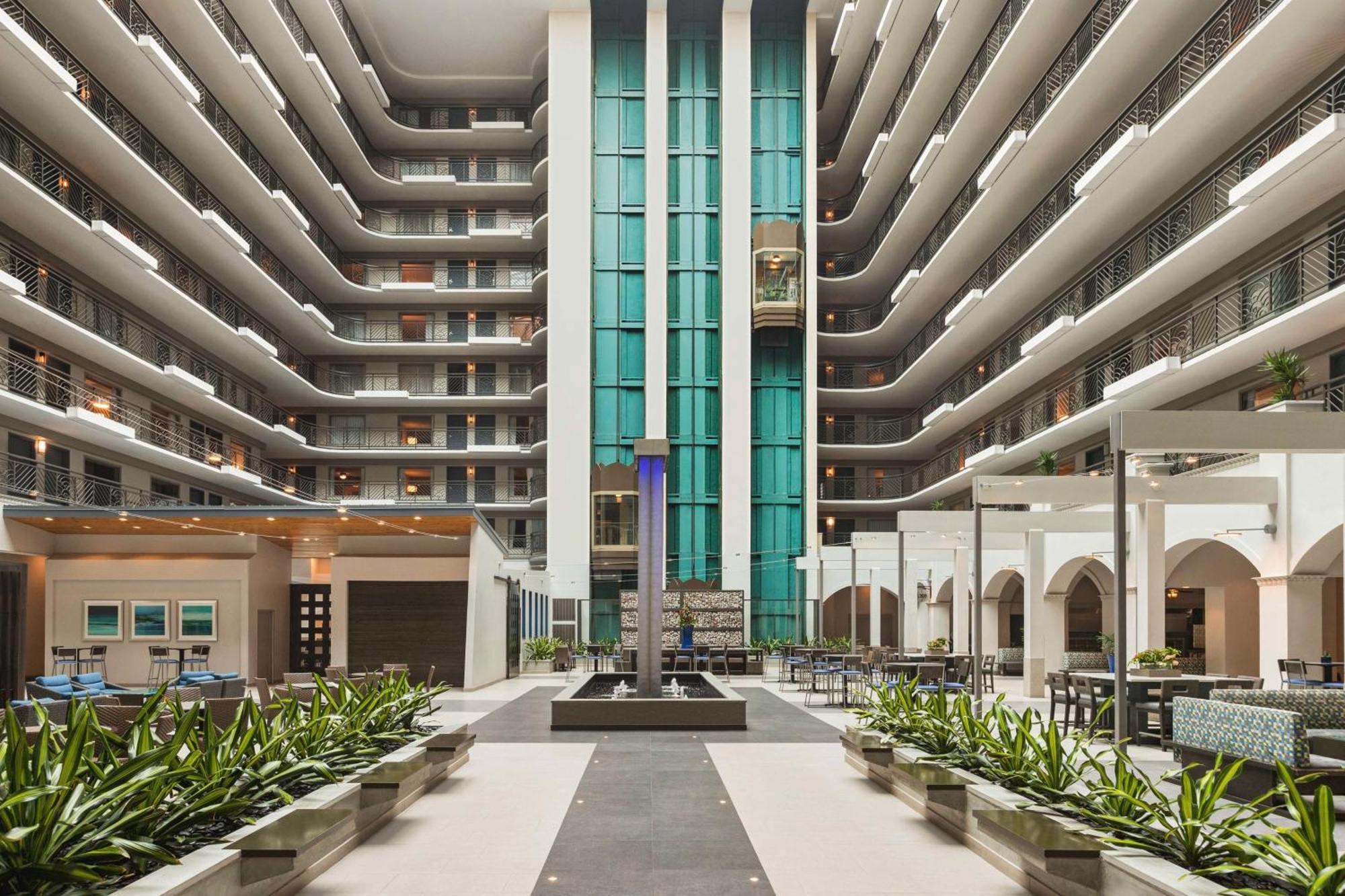 Embassy Suites By Hilton Miami International Airport Miami Springs Exterior photo